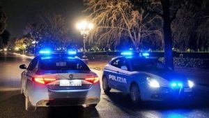 Livorno, l’amante si presenta sotto casa: sveglia la moglie e scoppia il caos