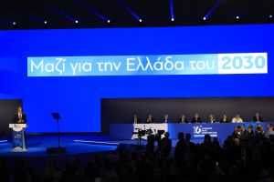 Οι ανήσυχοι για την «ψυχή» της ΝΔ και οι περιπέτειες της πολιτικής μνήμης