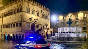 Truffa due anziani per 8.500 euro. Ma il tassista lo fa arrestare