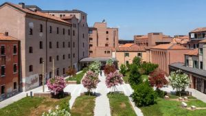 Il futuro di Venezia passa dai giovani: serve un patto per farli restare in città