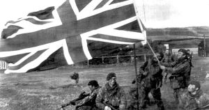 Héroes borrados por mala conciencia