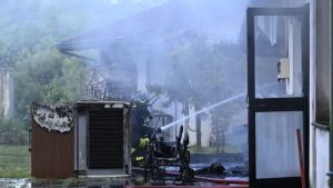 Paura all'oratorio di Vallenoncello: scoppia un incendio durante una festa, due intossicati
