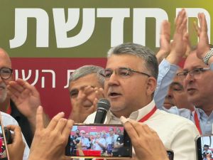 Former MK Yousef Jabareen elected leader of Arab-majority party Hadash