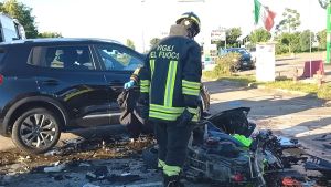 Schianto fatale in moto sulla Cispadana
