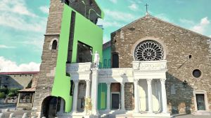 A San Giusto il doppio campanile sul colle con gli avanzi romani