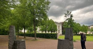 Vesten mangler vilje til at træde ud af den fejlopfattelse, at vi har ret til at fortælle andre folkeslag, hvordan de skal leve