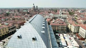 In 25 anni stranieri quadruplicati a Padova: ci sono più Chen che Camporese, ecco i cognomi più diffusi