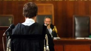 Anziani derubati da chi li amministrava: cinque indagati nella cricca del sostegno