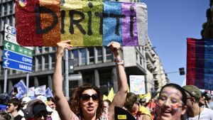 Azioni concrete per la Giornata mondiale contro l’omolesbobitransfobia