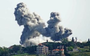 4 IDF troops wounded, one severely, by roadside bomb in south Lebanon