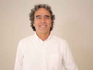 Sergio Fajardo, el candidato para el que los medios justifican el fin
