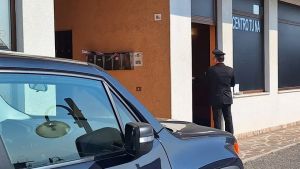 Belluno, prostituzione in finti centri massaggi gestiti on line: undici indagati dai carabinieri
