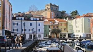 Castello di Muggia, prima stagione al via tra visite guidate degustazioni e yoga