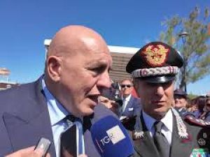 Auto sulla folla a Modena, Crosetto: Evento legato alla sfera psicologica