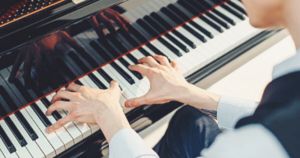 Il pallore funereo del pianista