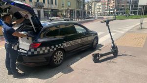 In monopattino senza la targa, a Padova i primi dieci multati