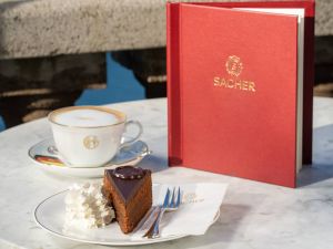 La Sacher trova casa a Sorrento