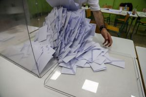 Πόση η πολιτική σταθερότητα;