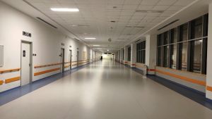 Livorno, invalido al 100% riceve sette visite fiscali dopo l’ictus: «Ci mandavano i controlli anche mentre era ricoverato, è un’odissea»