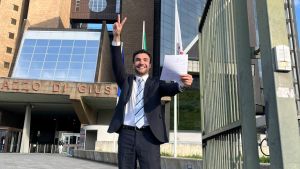 Avvocato a 25 anni, la storia da record di Filippo Biagiotti: il bimbo col “pallino” della giustizia ce l’ha fatta