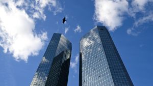 Deutsche Bank sieht mit KI mehr Spielraum für höhere Rendite