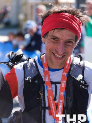 Vent à 100 km/h, –15°C de ressenti… Anthony Pipitone s’impose sur un ultra-trail dans des conditions dantesques