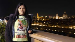 Donna sfregiata in discoteca: sotto accusa la mamma di Kata, la bambina scomparsa. Chiesto il rinvio a giudizio