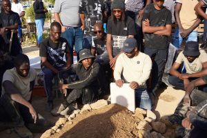 Mourning IDF veteran slain by police, alienated Bedouin say community souring on state