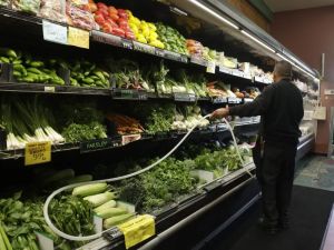GIGUERE: Governments should not be opening grocery stores