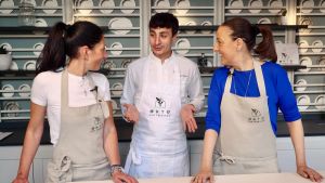 In cucina con Sara Funaro: “La scorta non è un privilegio. Cosa brucio? Per ora le strade con i cantieri. I commenti volgari fanno male”