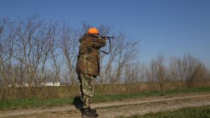 Cacciatore vince il ricorso al Tar, rinnovato il porto d’armi negato