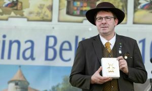 Boštjan Noč, prvi slovenski in evropski čebelar: Na forumu, kjer se bodo le fotografirali, me ne bo