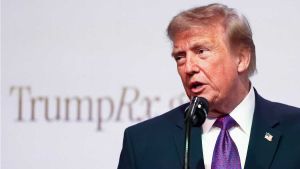 Trump compra, Trump fa annunci, Trump (e non solo) guadagna