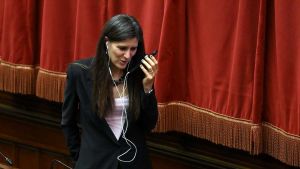 Appendino e Raggi, scontente del M5s, tentate dal partito di Di Battista