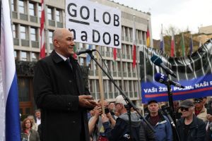 (POGLED) Kolumna Vesne V. Godina: Janša se ne bo spremenil. A to še ne pomeni, da res vemo, kaj nas čaka