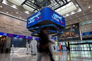Why Foreigners Are Fleeing the World’s Best Stock Rally