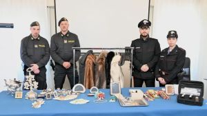 Mettono in piedi un 