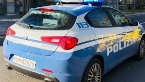 Reggio Emilia, litiga per la droga e gli stacca l'orecchio
