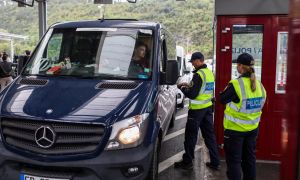 Vlada nadzor na meji s Hrvaško in Madžarsko znova podaljšala