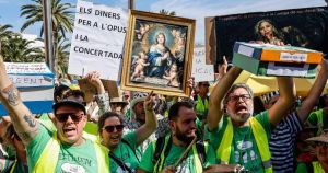 La educación valenciana añade 76 millones de motivos para la huelga tras sumar los regalos de la Generalitat a la privada