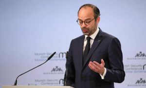 Le Penovo lahko premaga le desničar Philippe