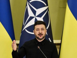 Mossa Bruxelles: Ucraina (quasi) nell'Unione. Berlino: 