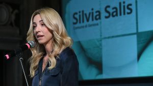 Se a sinistra il centro s'ha da fare lo deve guidare Silvia Salis
