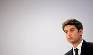 Nekdanji premier Gabriel Attal napovedal predsedniško kandidaturo