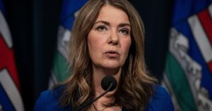 Danielle Smith is selling out Canada to save her job