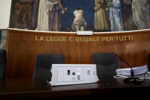 Livorno, «Gravi vizi e ritardi nella ristrutturazione»: condannati l’impresa e il direttore dei lavori