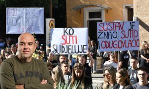 komentar damira petranovića 'Specijalni izvještaj' iz Drniša kasni: Luka je mrtav, a mi gledamo reprizu horora