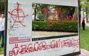 Bilgi Üniversitesi öğrencileri kampüste sabahladı: Okulumuzu terk etmeyeceğiz