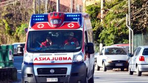 Incidente in scooter, grave un ragazzo di 19 anni