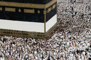 Pilgrims from the West flock to hajj in Mecca despite uncertainty in war with Iran